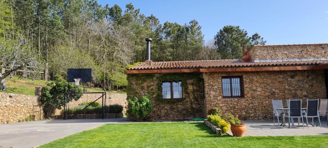 Country house Sierra De Aguafria. El Robledillo Monesterio