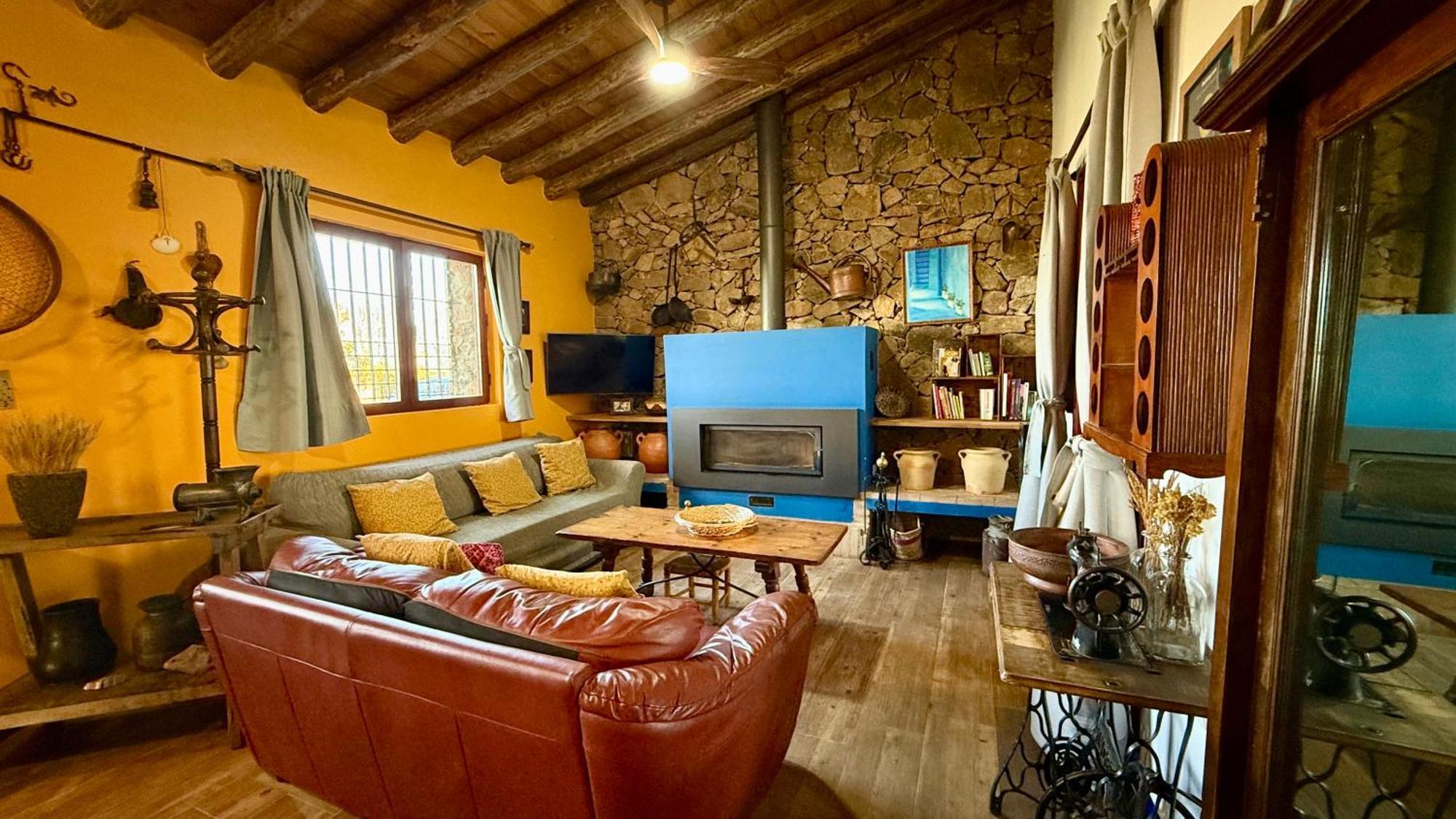 Sierra De Aguafria. El Robledillo Landhaus